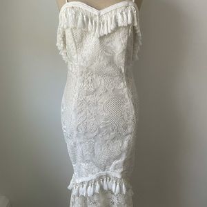 White lace body con mermaid midi dress with tassel detail